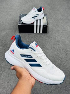 Adidas Marathon super lightweight and comfortable (White blue)