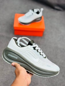 Nike Vomero Plus SE-Barely Green/Sequoia/Light Silver/Barely Green-(super lightweight and Super comfortable)-(Made in vietnam)--nkv18olv