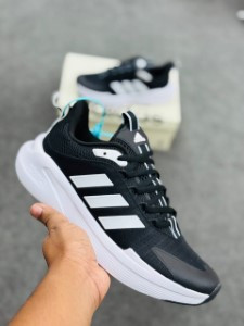 Adidas Alphabounce Edge lightweight sneakers (Black & white)