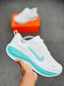 Nike Vomero Plus-(White p)-(super lightweight and Super comfortable)-(Made in vietnam)-nkvpwhp