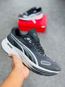 Puma Magnify Nitro 2-(Black & white) pum2bl