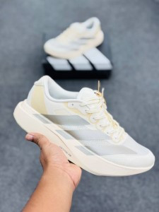 Adidas Adizero EVO SL Shoes (super lightweight and Super comfortable) (offwhite or creem)