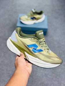 New Balance FuelCell Rebel v5(Green&blue) (super lightweight and Super comfortable)