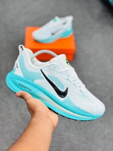 Nike Vomero 18 -(White/Dusty Cactus)-(super lightweight and Super comfortable)-(Made in vietnam)nkv18whpe