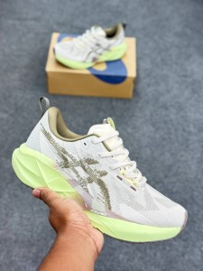 Asics NOVABLAST 5 (MINERAL BEIGE/TAUPE GREY)asnoba5gr