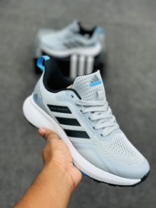 Adidas Marathon super lightweight and comfortable (lite Grey )